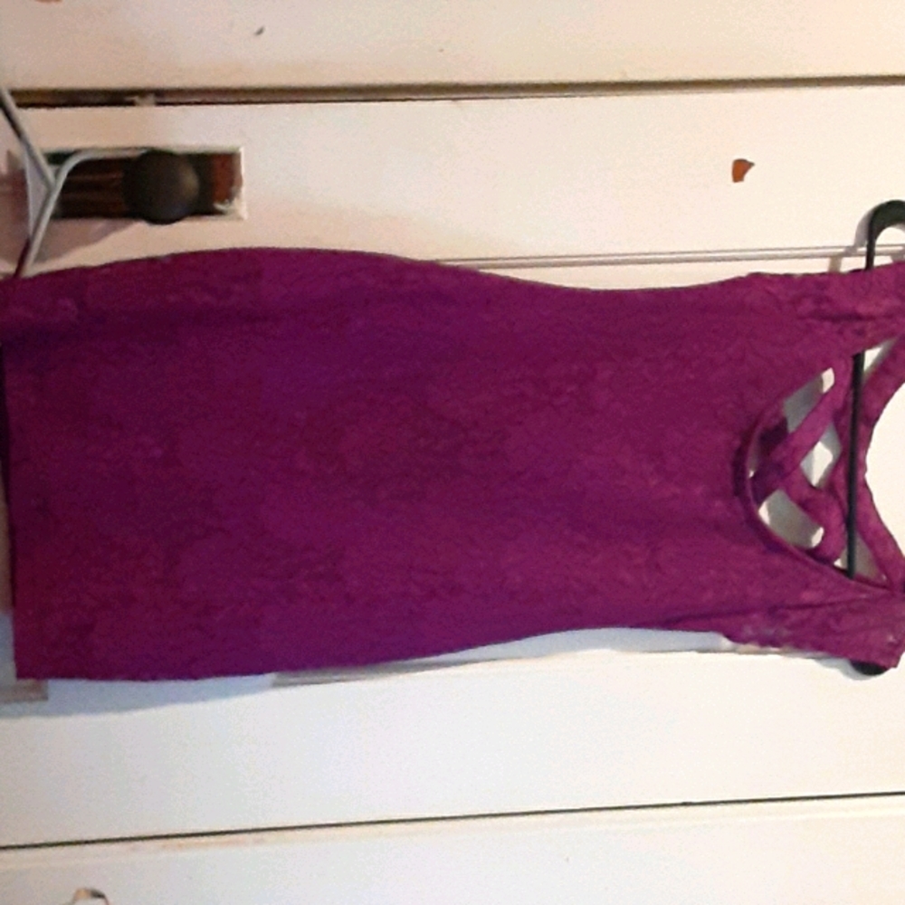 purple criss cross back